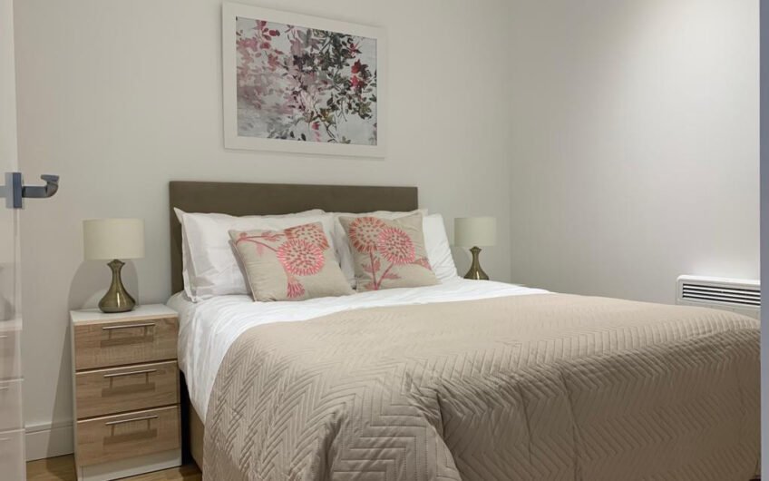 Stylish Fully Furnished 2-Bedroom Flat for Rent in Arrowhead House, Luton LU4!!
