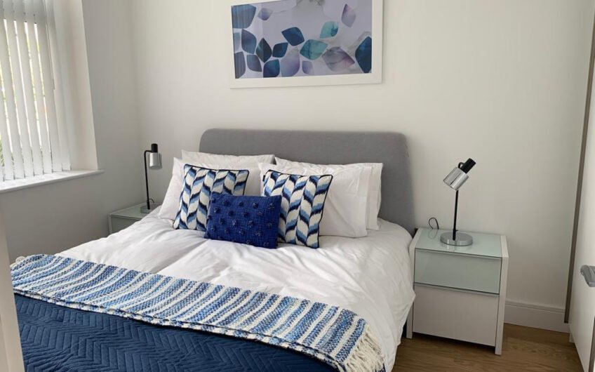 Stylish Fully Furnished 2-Bedroom Flat for Rent in Arrowhead House, Luton LU4!!