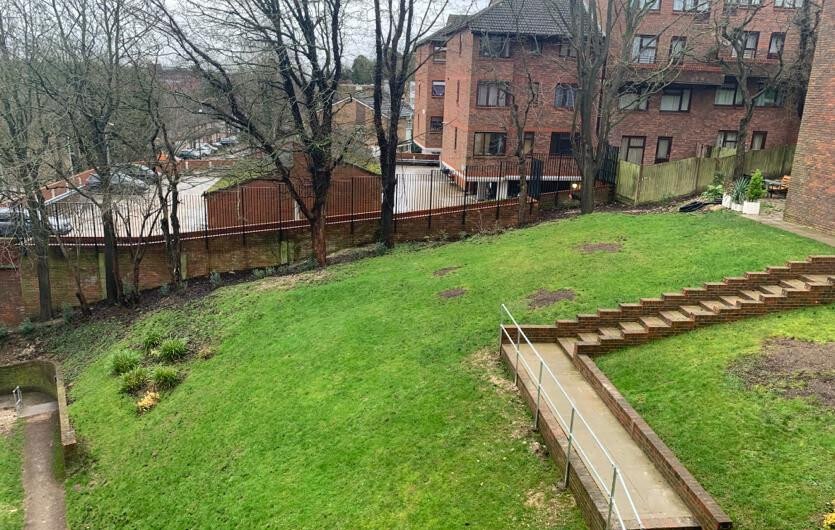 For Sale,  Well-Presented 1-Bedroom Flat with Modern Features – In Luton LU2!!!