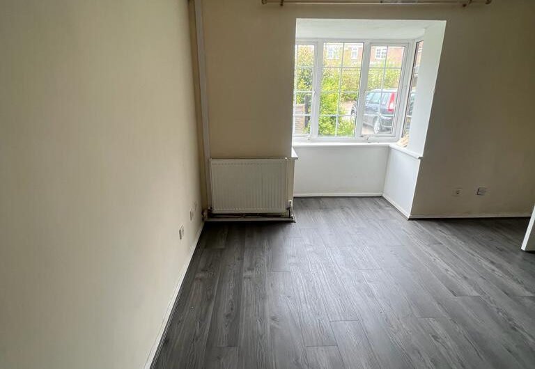 For Rent – Well-Presented 2-Bedroom Home in Luton LU3!!!