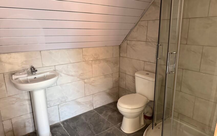 For Sales freehold HMO Investment Opportunity – Planning Pending for 8 En-Suite Rooms | Dunstable LU6!!!