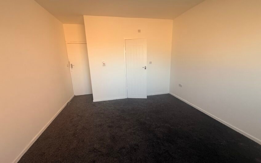 For Sales freehold HMO Investment Opportunity – Planning Pending for 8 En-Suite Rooms | Dunstable LU6!!!