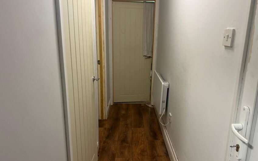 For Sale,  Well-Presented 1-Bedroom Flat with Modern Features – In Luton LU2!!!