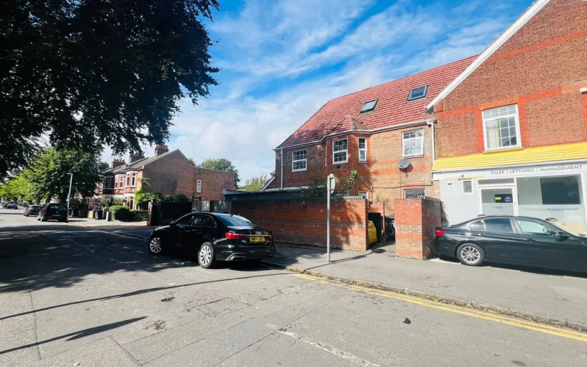 Available for Rent, Modern 1-Bedroom Flat in the Heart of Dunstable LU6!!!