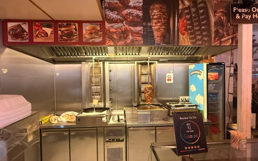 Fully Equipped Turnkey Café for Sale on Prime Upper George Street, Luton LU1!!!