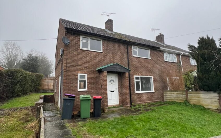 For Rent, Spacious 3-Bedroom Semi-Detached House with Front & Rear Gardens – In Dawley, Telford TF4!!!