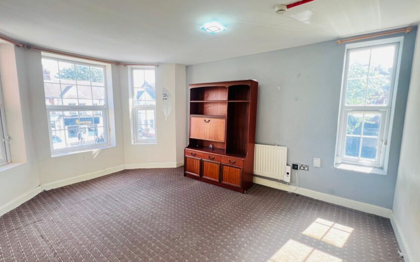 For Rent, Proudly Presents This Stylish 1-Bedroom Flat in the Heart of Dunstable LU6!!!.