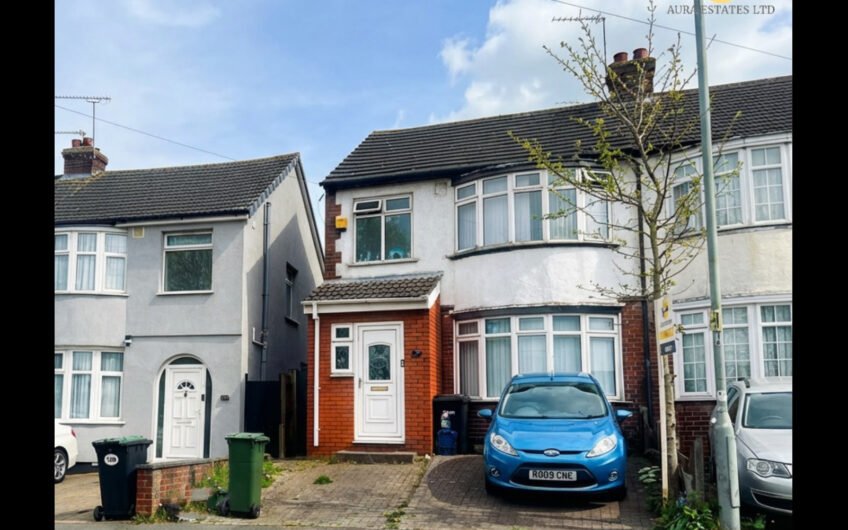 For Sale, Well-Presented 3-Bed Home with Large Outbuilding – Ideal Family Living in Luton LU3!!!