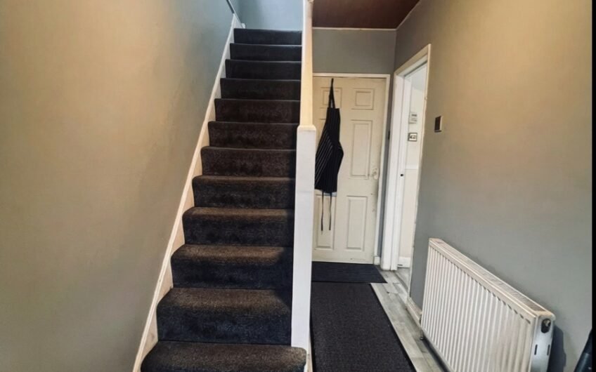 For Sale, Well-Presented 3-Bed Home with Large Outbuilding – Ideal Family Living in Luton LU3!!!