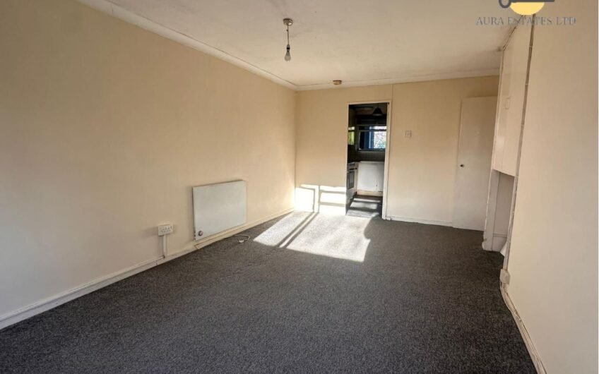 For Rent, Stylish 1-Bedroom Flat with Parking – 5th Floor Living in Luton LU1!!!