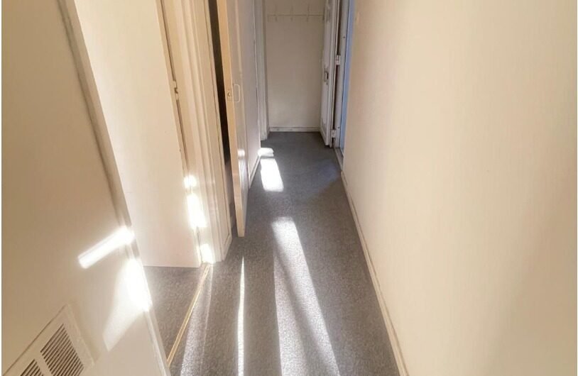 For Rent, Stylish 1-Bedroom Flat with Parking – 5th Floor Living in Luton LU1!!!