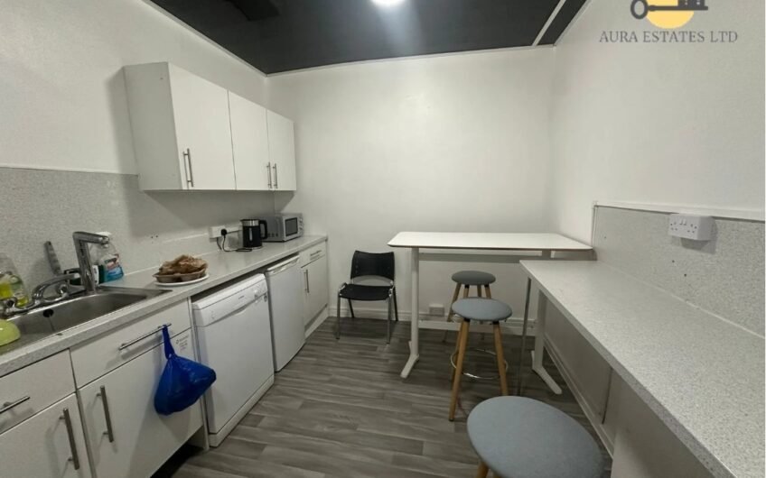 Just Bring Your Team! Fully Furnished Office Available for rent in Luton LU1!!!
