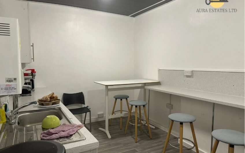 Just Bring Your Team! Fully Furnished Office Available for rent in Luton LU1!!!