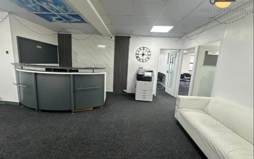 Just Bring Your Team! Fully Furnished Office Available for rent in Luton LU1!!!