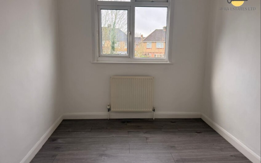 For Rent, Beautiful 3-Bedroom Home with Front & Rear Gardens – Ideal Family Living in Luton LU2!!!