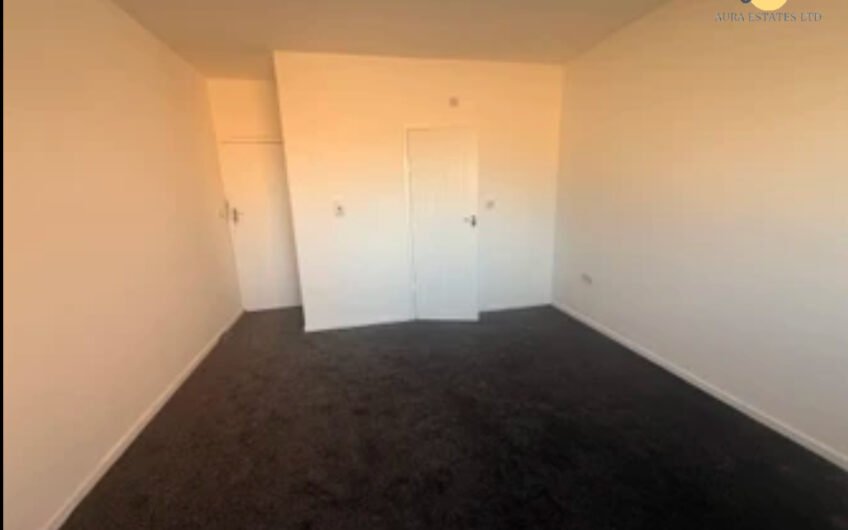 For Sales freehold HMO Investment Opportunity – Planning Pending for 8 En-Suite Rooms | Dunstable LU6!!!