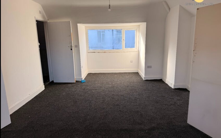 For Sales freehold HMO Investment Opportunity – Planning Pending for 8 En-Suite Rooms | Dunstable LU6!!!