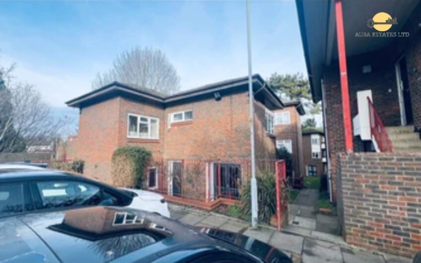For Sale – Spacious 4-Bedroom Ground Floor Flat with Garden & Parking, in Luton LU1!!!