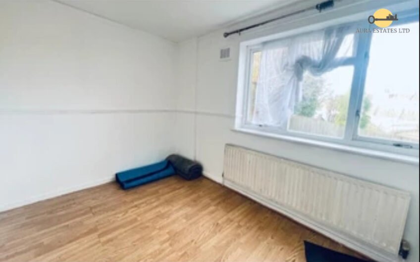 For Sale – Spacious 4-Bedroom Ground Floor Flat with Garden & Parking, in Luton LU1!!!