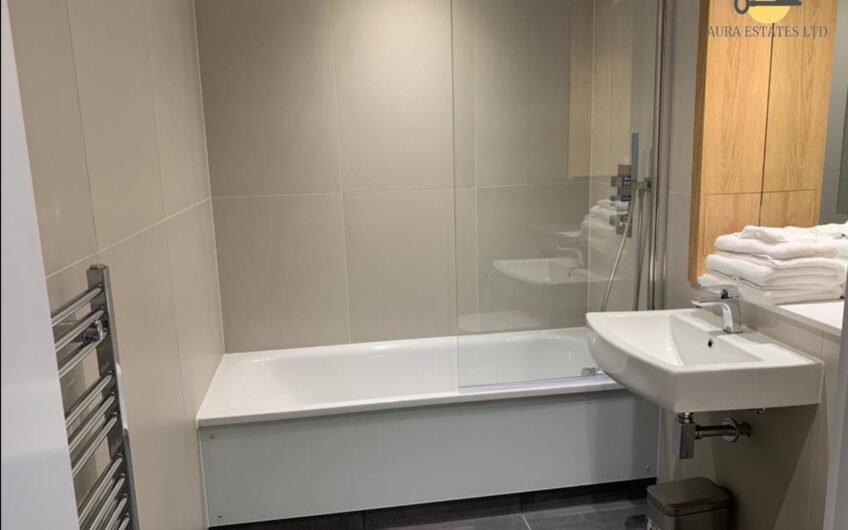 For Rent, Stylish 2-Bed Flat with Private Parking & CCTV in Luton LU4!!!