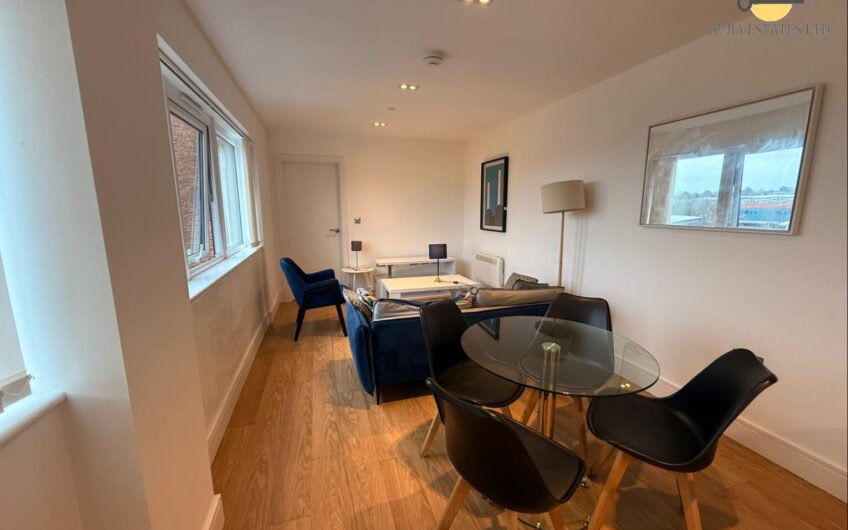 Stylish Fully Furnished 2-Bedroom Flat for Rent in Arrowhead House, Luton LU4!!