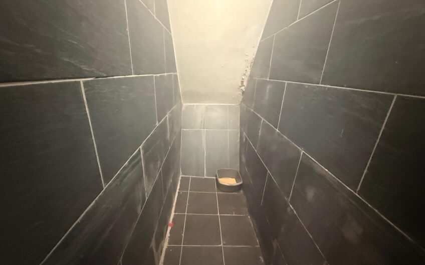 For Rent, Stylish 1-Bedroom Flat with Open-Plan Living in Luton LU1!!!