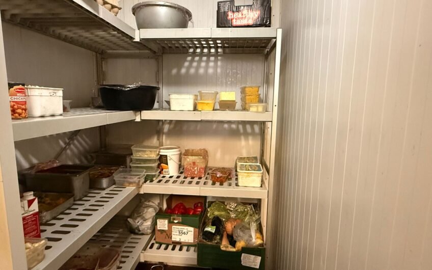 Established Indian & Bangladeshi Restaurant for Sale in Kings Langley WD4!!!