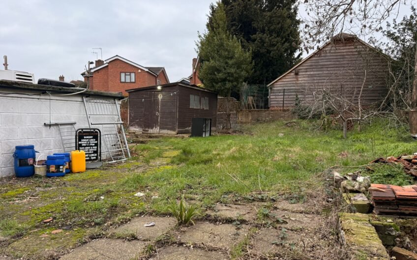 Established Indian & Bangladeshi Restaurant for Sale in Kings Langley WD4!!!