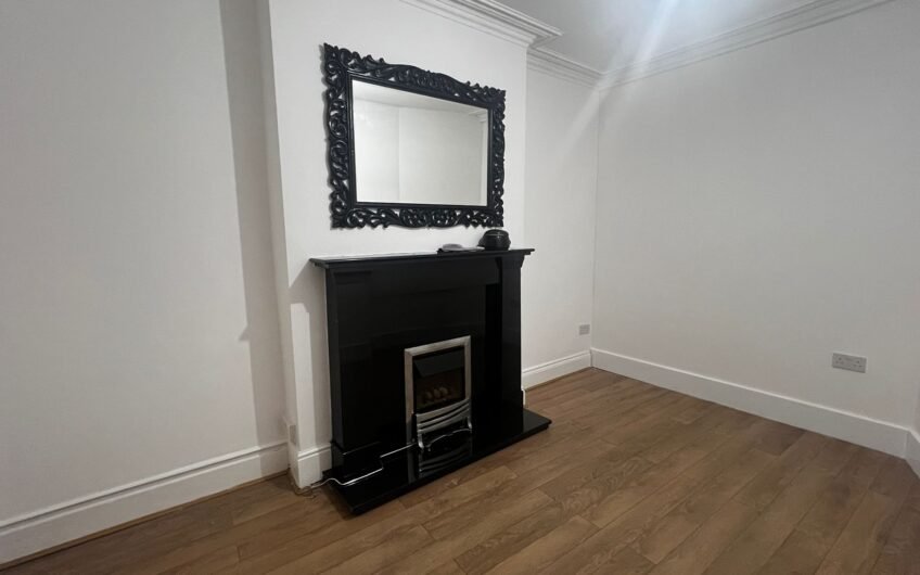 Ideal for Company Let – Large 6 Double Bedroom House in Luton LU4!!!