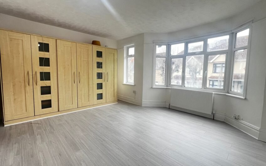 Ideal for Company Let – Large 6 Double Bedroom House in Luton LU4!!!