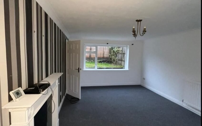 For Rent, Spacious 3-Bedroom Semi-Detached House with Front & Rear Gardens – In Dawley, Telford TF4!!!