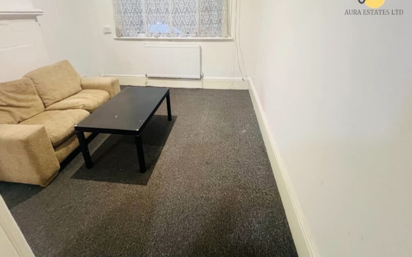 For Rent, Spacious 1-Bedroom Furnished Flat with Reception Room & Parking – In Marsh Road Luton LU3!!!