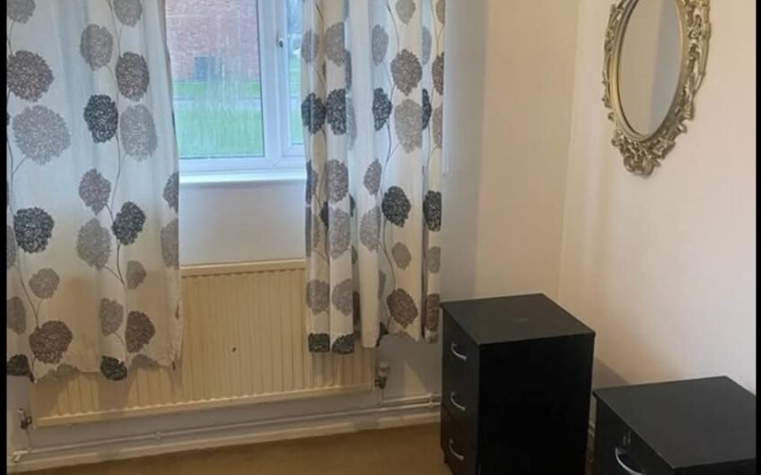For Rent, Spacious One Bedroom Flat | Semi-Furnished in Luton LU1!!!