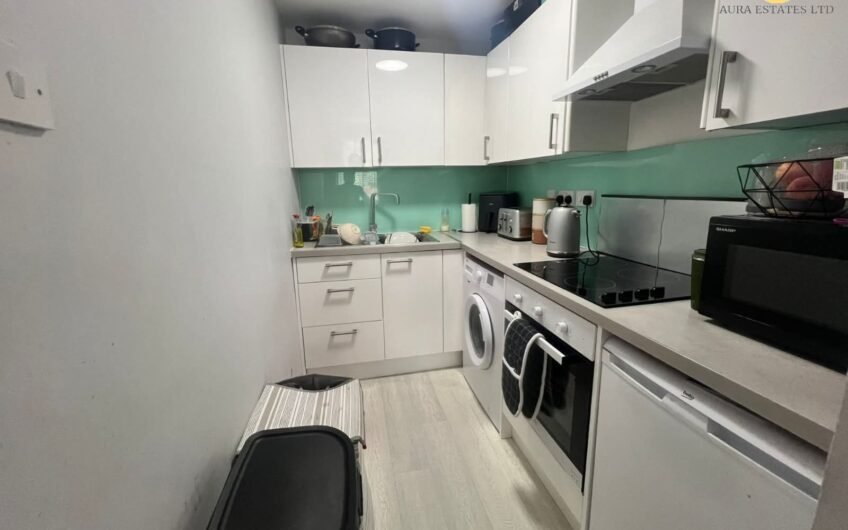 Well- Presented 1-Bedroom Apartment with Allocated Parking in Luton LU3!!!