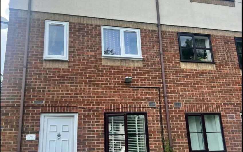 Well- Presented 1-Bedroom Apartment with Allocated Parking in Luton LU3!!!