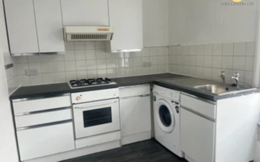Modern Fully Furnished 1-Bedroom Apartment in Prime Dunstable LU6!!!