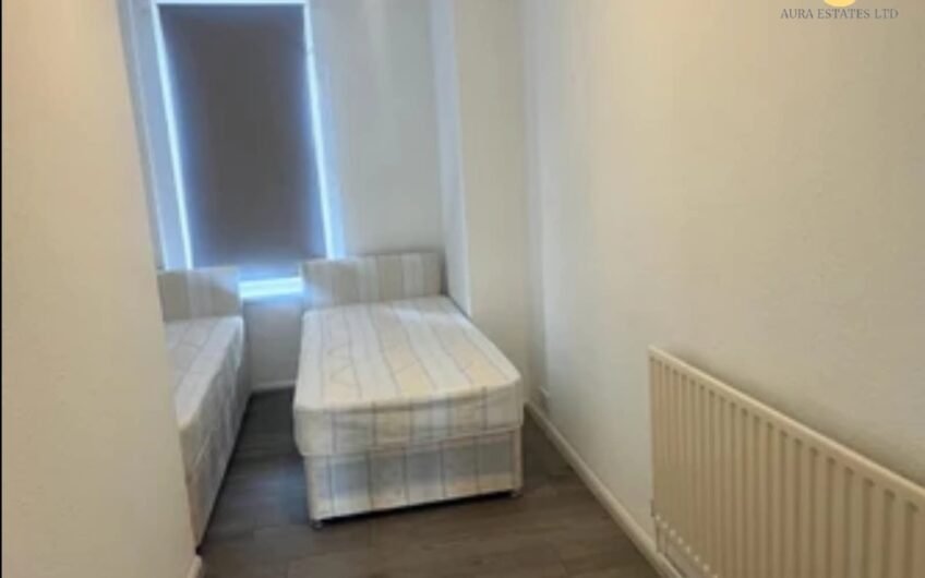 Modern Fully Furnished 1-Bedroom Apartment in Prime Dunstable LU6!!!