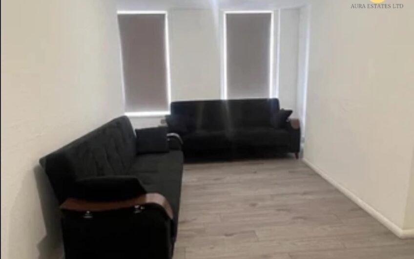 Modern Fully Furnished 1-Bedroom Apartment in Prime Dunstable LU6!!!
