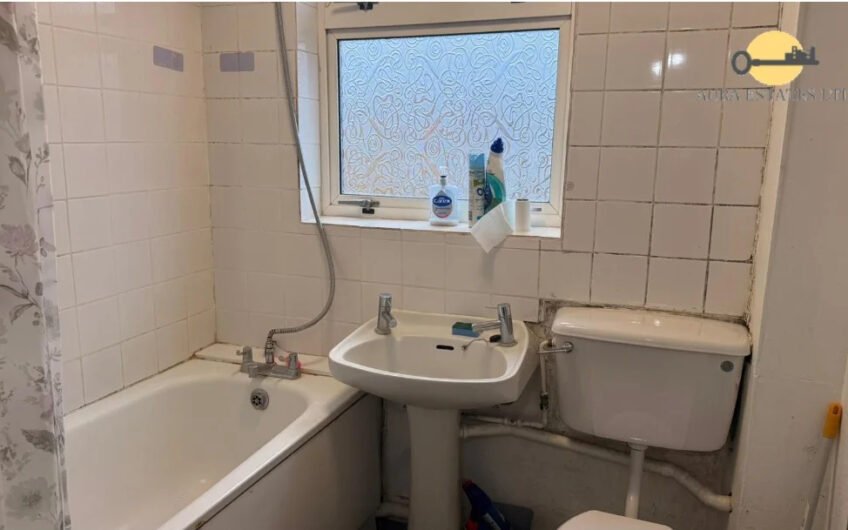 For Rent, Well-Presented 3 Bedroom Home with Large Garden & Parking in Luton LU3!!!