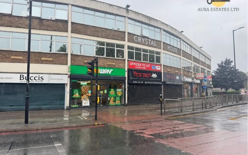 Modern Business Living at Crystal House – 2nd Floor Office Suite for rent in Luton, LU1!!!