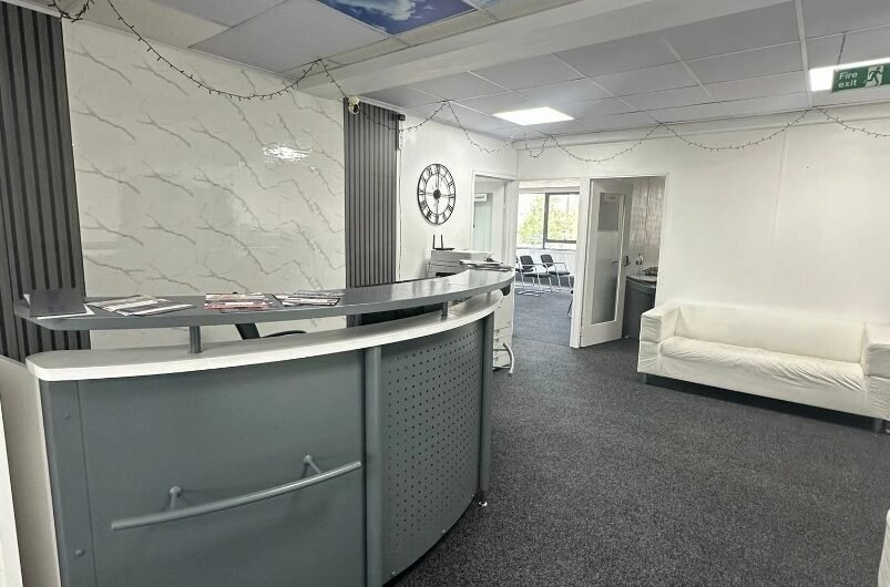 Just Bring Your Team! Fully Furnished Offices Available for rent in Luton LU1!!!