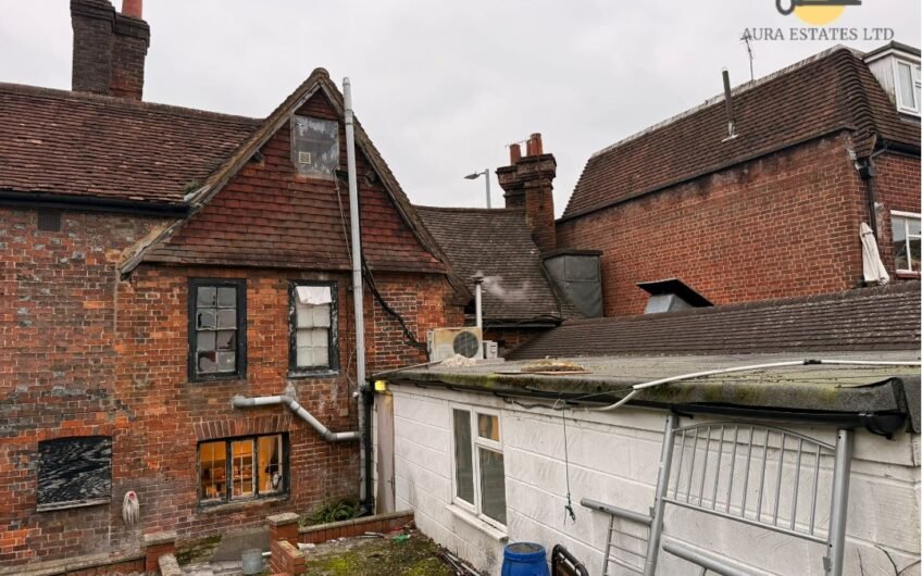 Established Indian & Bangladeshi Restaurant for Sale in Kings Langley WD4!!!