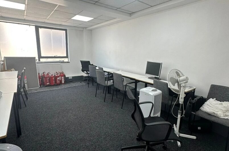 Fully Furnished Office Suite Now Available for Rent in Henlow Suite Luton, LU1!!!