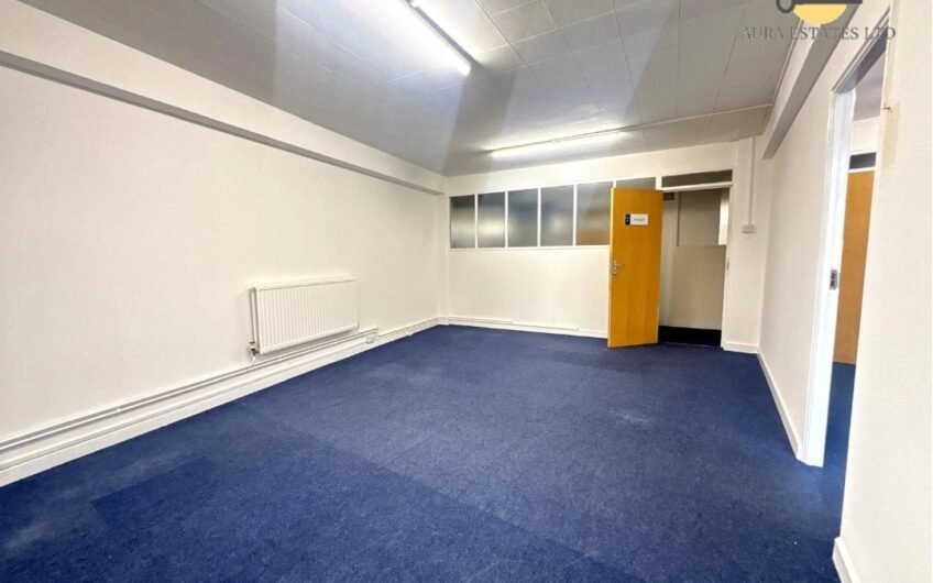 Modern Business Living at Crystal House – 2nd Floor Office Suite for rent in Luton, LU1!!!