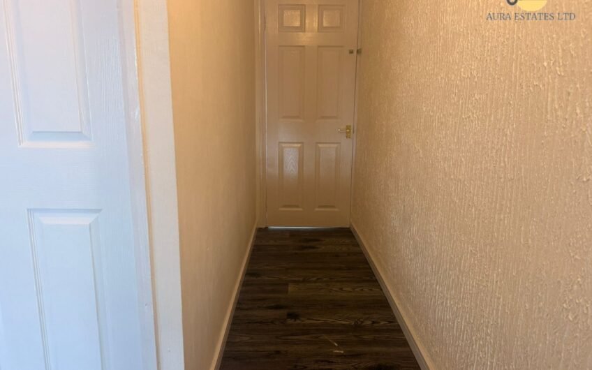 Beautifully Refurbished 3-Bedroom Mid-Terraced House To Rent in Luton LU1!!!