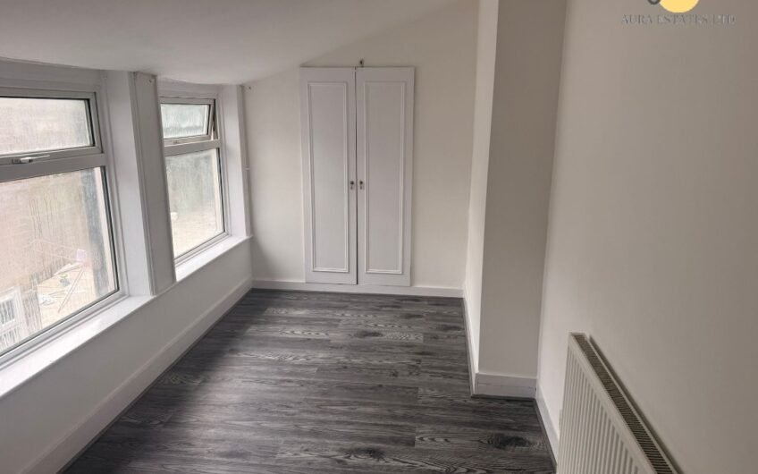 Beautifully Refurbished 3-Bedroom Mid-Terraced House To Rent in Luton LU1!!!