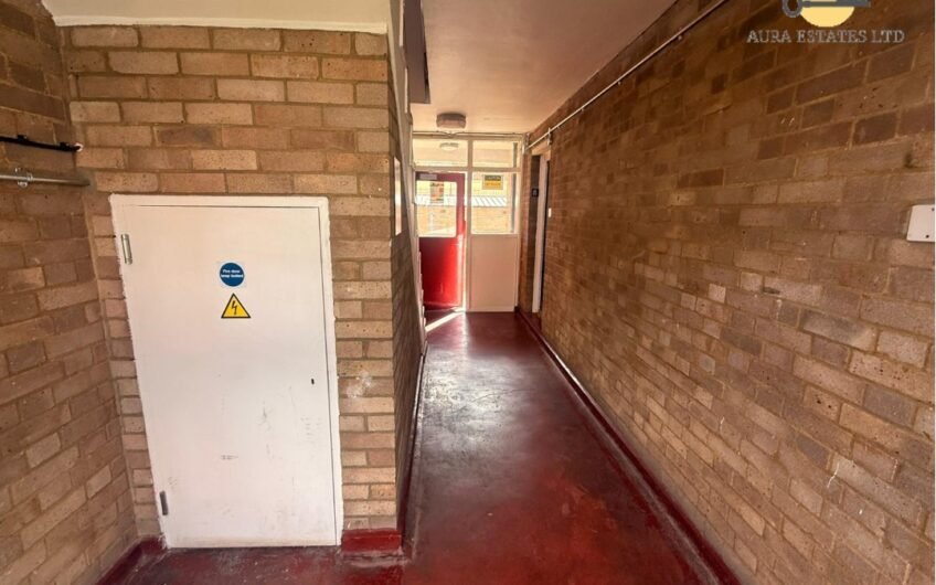 For Sale, Modern One-Bedroom Flat with Parking & Garden Access in Luton LU1!!!