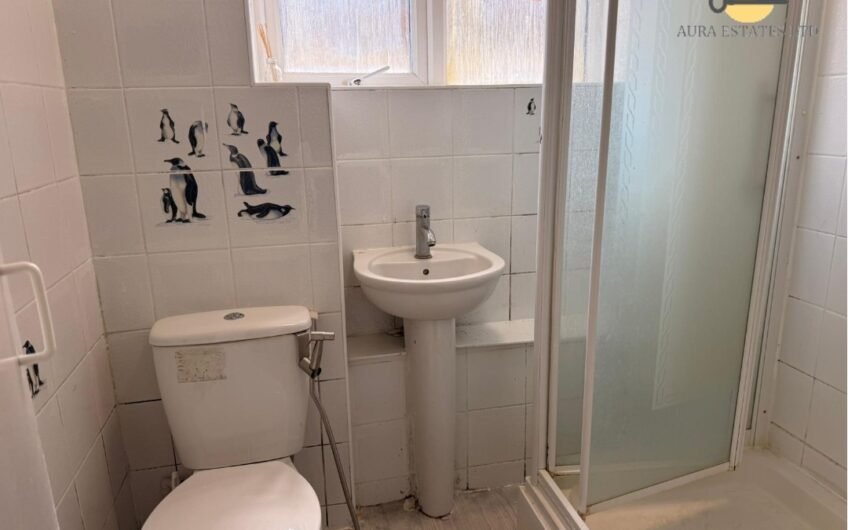 For Sale, Modern One-Bedroom Flat with Parking & Garden Access in Luton LU1!!!
