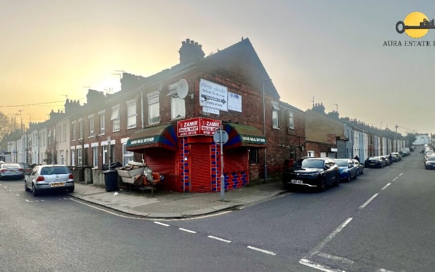 Available for sale, Fully Tenanted Semi-Commercial Freehold property with 1 Bedroom in