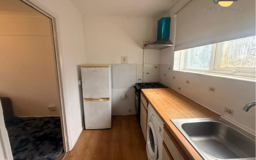 For Rent, Spacious One Bedroom Flat | Semi-Furnished in Luton LU1!!!